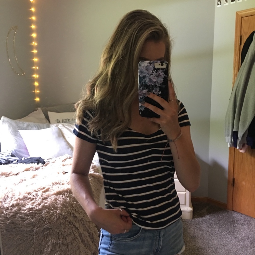Forever 21 T-shirt: M